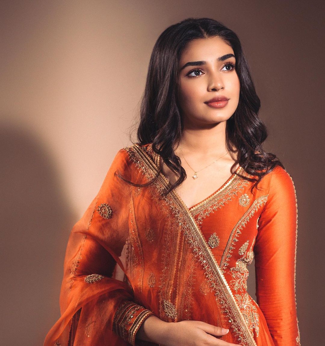 TeluguISM - Krithi Shetty