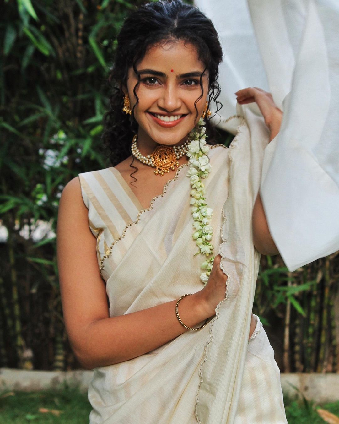 TeluguISM - Anupama Parameswaran