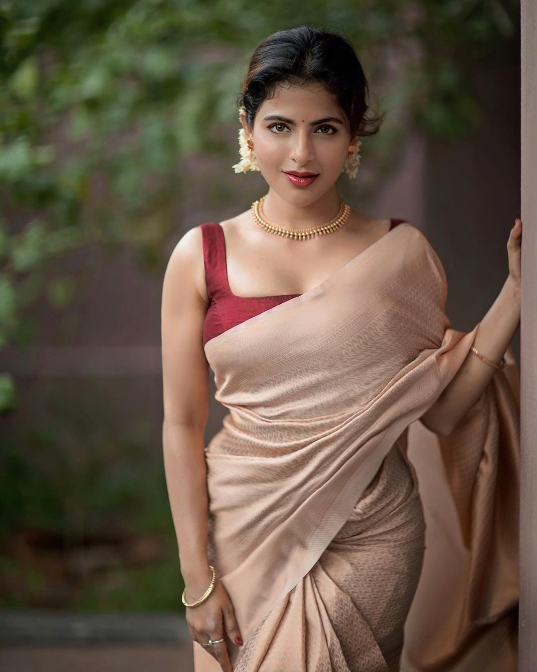 TeluguISM - Iswarya Menon