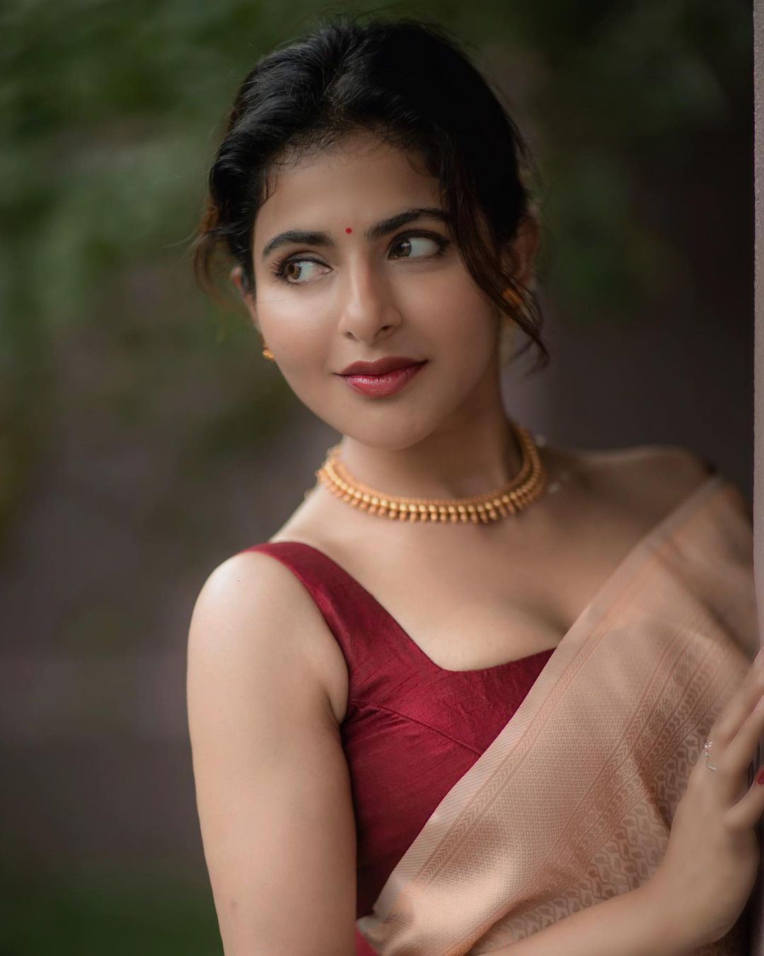 TeluguISM - Iswarya Menon