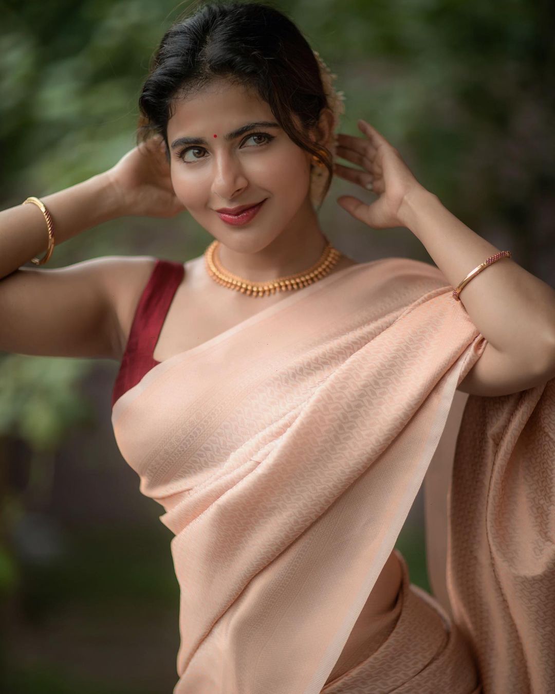 TeluguISM - Iswarya Menon