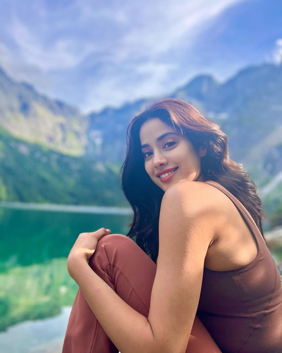 TeluguISM - Janhvi Kapoor