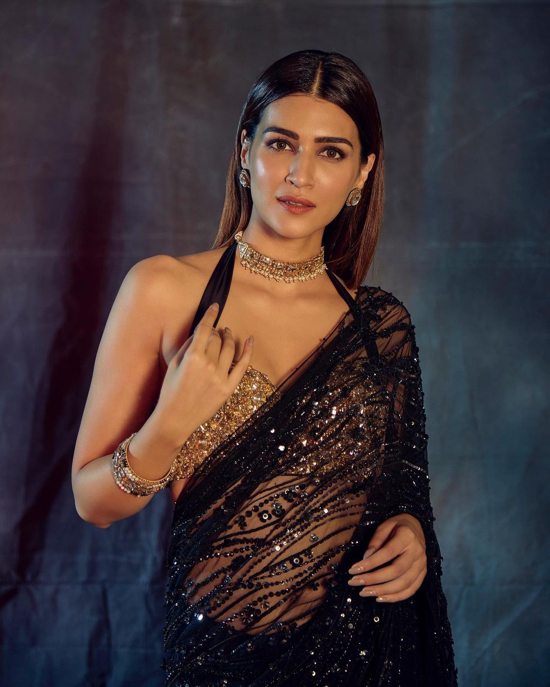 TeluguISM - Kriti Sanon