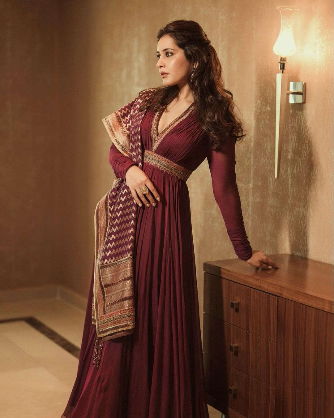 TeluguISM - Rashi Khanna